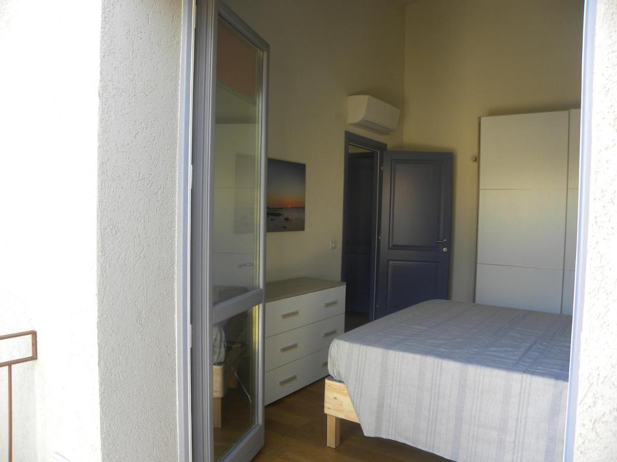 Ferienwohnung Petra Magica San Pantaleo Exterior foto